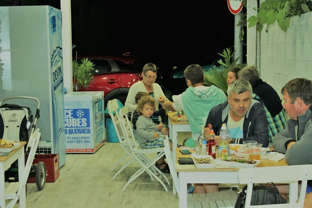 Dream House Hotel Tsarevo Bagian luar foto